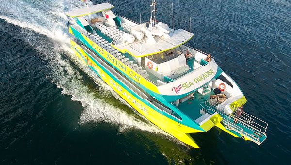 Barcos de turismo / pasaje