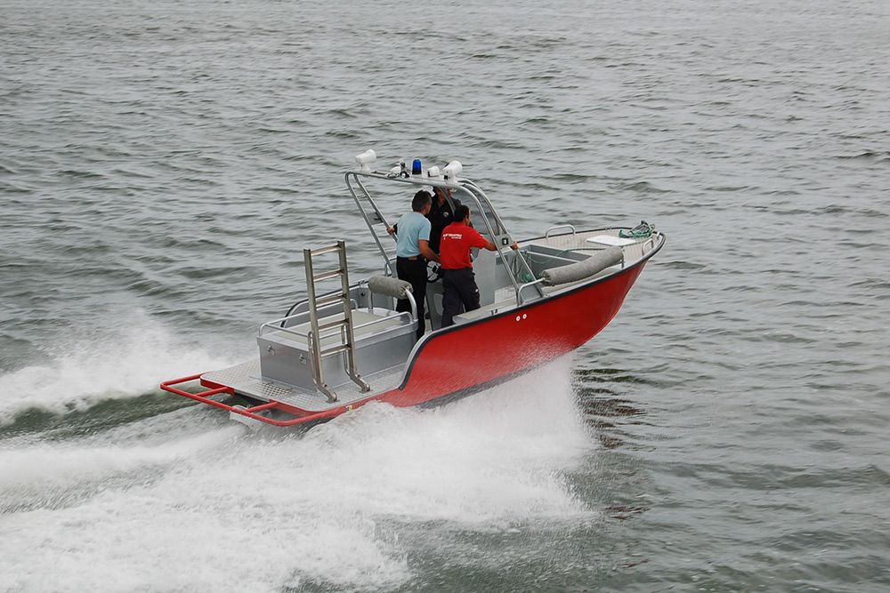 barcos de trabajo, bomberos