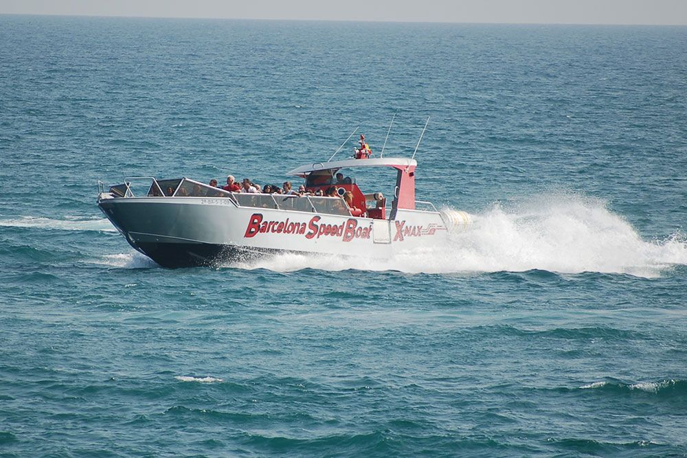 Barcos de turismo / pasaje