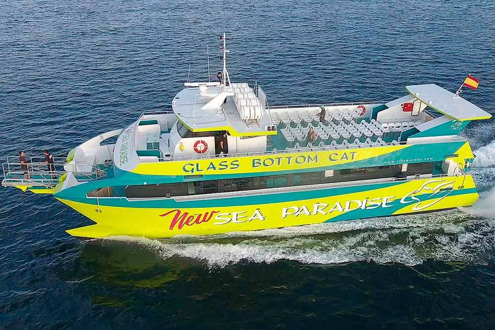 Barcos de turismo / pasaje